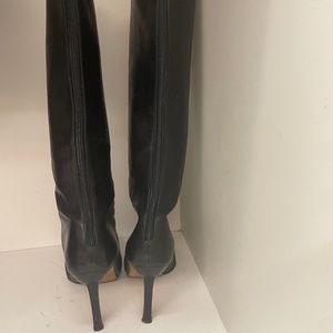 Vintage Manolo Blahnik Black Leather high boots Size 37